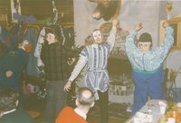 Kylätoimikunta järjesti pikkujoulut kyläläisille 1993 hirvimajalla